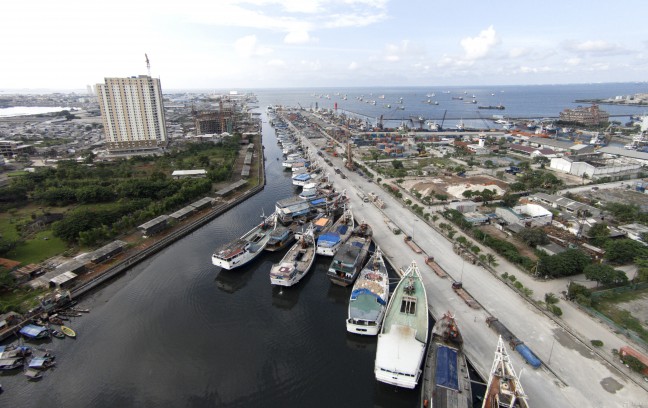 Perkembangan Infrastruktur Pelabuhan Cilacap dan Dampaknya bagi Ekonomi Lokal