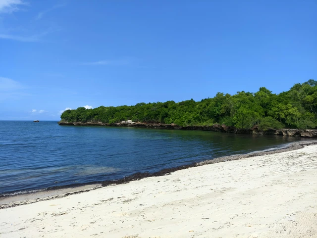 Pantai Kemiren